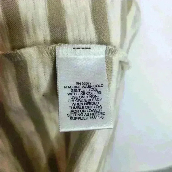 Liz Claiborne women's striped blouse cap sleeve beige/tan size medium - Picture 7 of 7